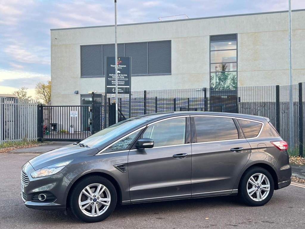 FORD S-MAX