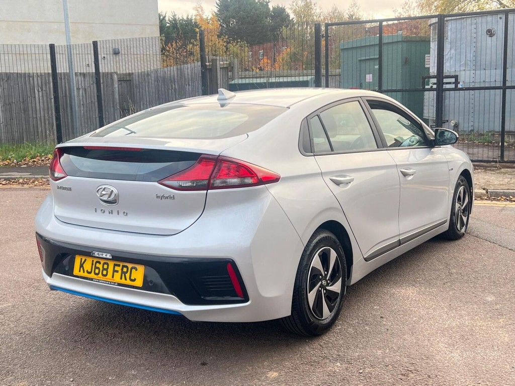 HYUNDAI IONIQ