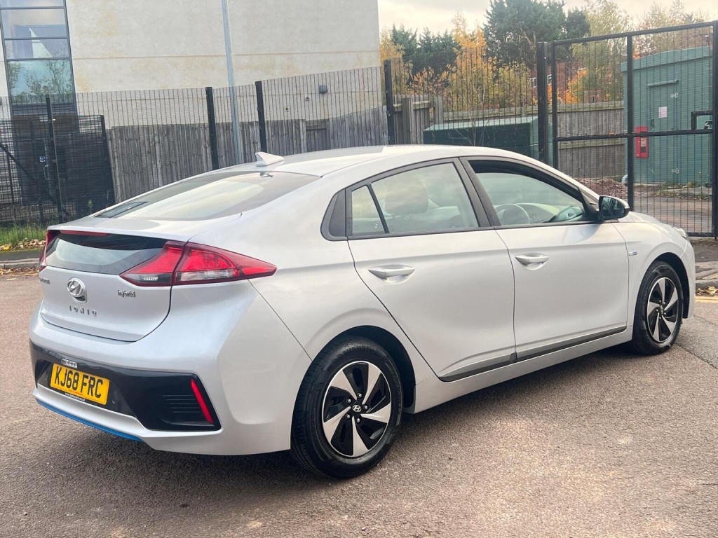 HYUNDAI IONIQ