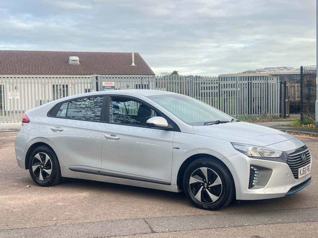 HYUNDAI IONIQ