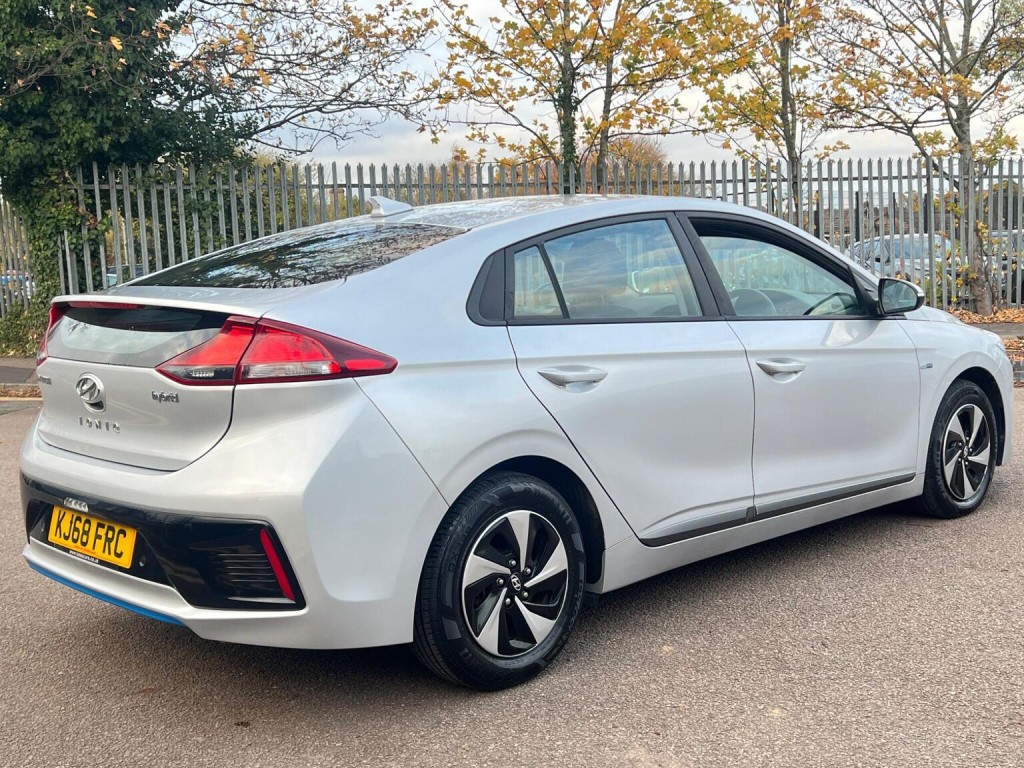 HYUNDAI IONIQ