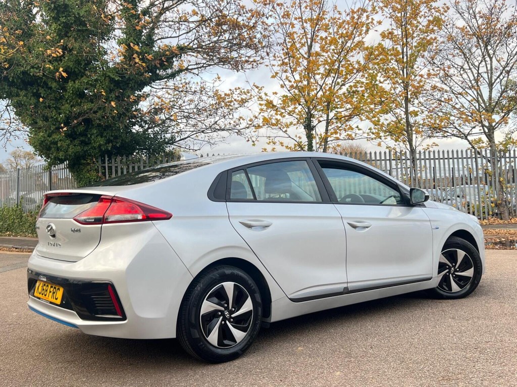 HYUNDAI IONIQ