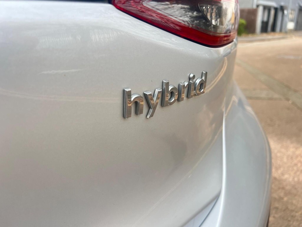 HYUNDAI IONIQ