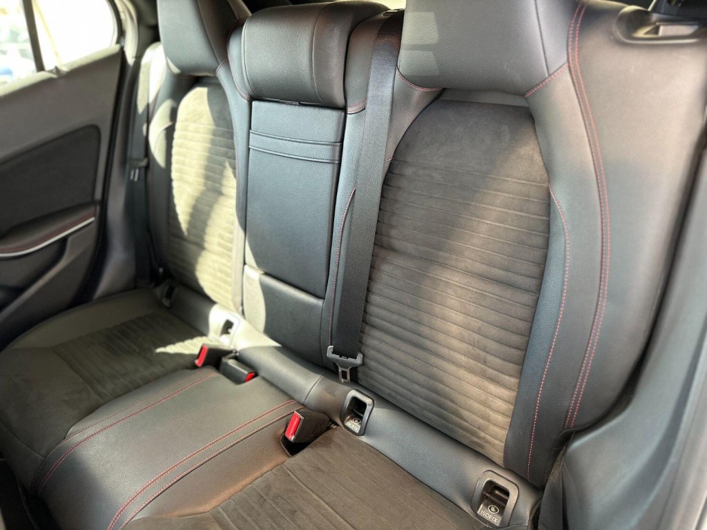 MERCEDES-BENZ GLA CLASS