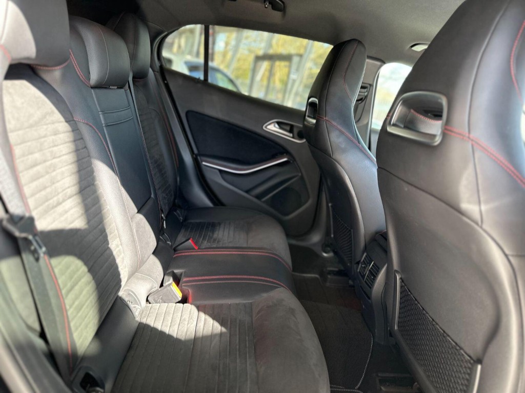 MERCEDES-BENZ GLA CLASS