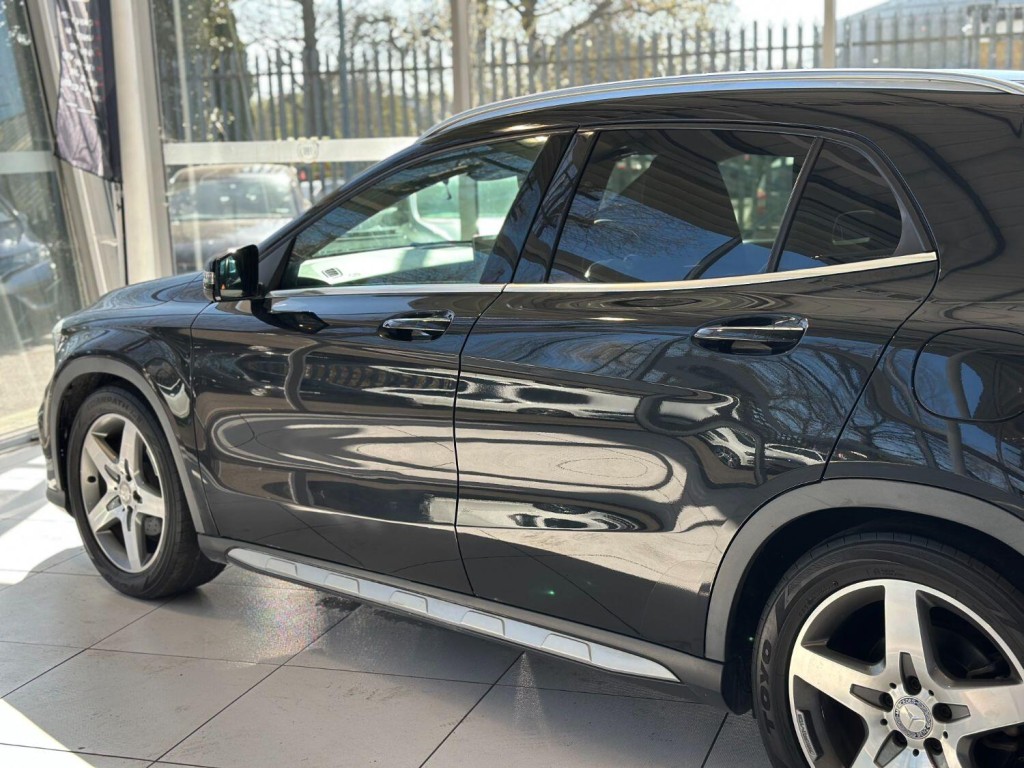 MERCEDES-BENZ GLA CLASS