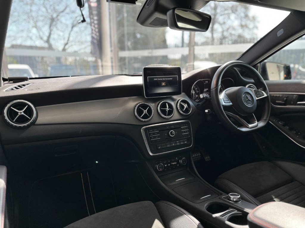 MERCEDES-BENZ GLA CLASS