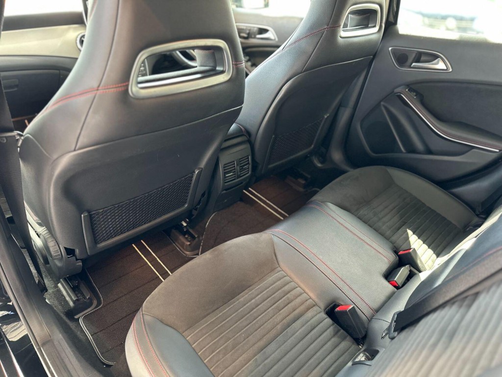 MERCEDES-BENZ GLA CLASS