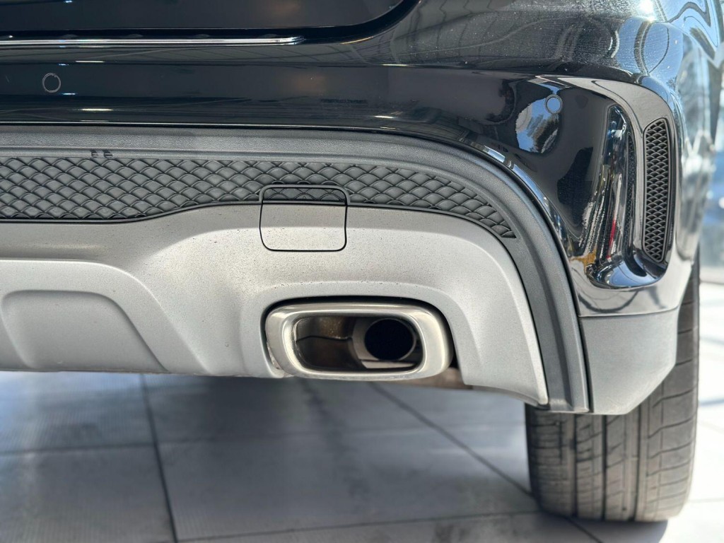 MERCEDES-BENZ GLA CLASS