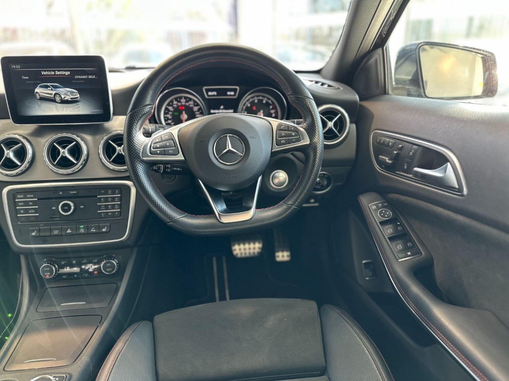 MERCEDES-BENZ GLA CLASS