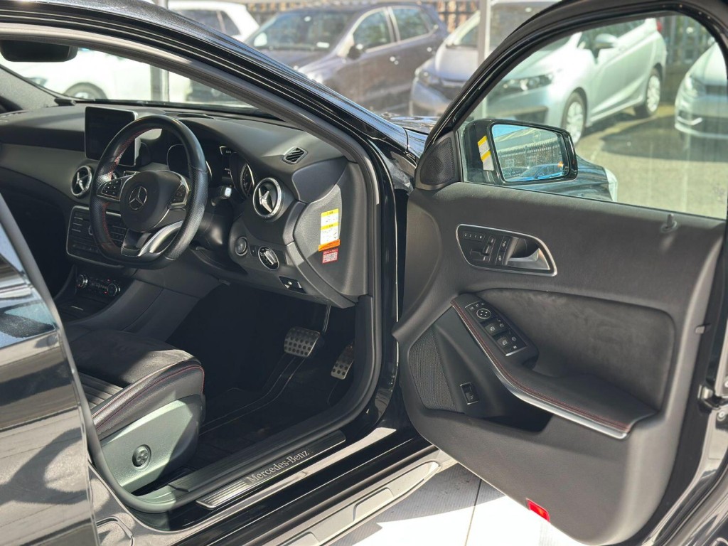 MERCEDES-BENZ GLA CLASS