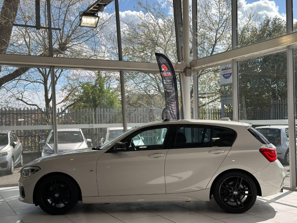 BMW 1 SERIES