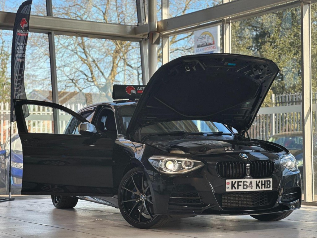 BMW 1 SERIES