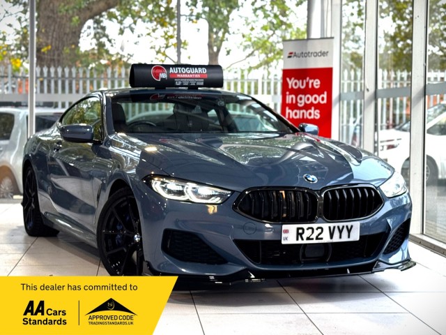 BMW 8 SERIES