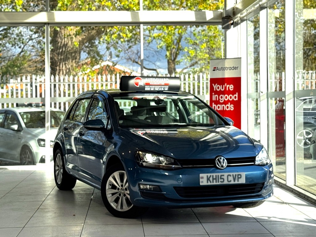 VOLKSWAGEN GOLF