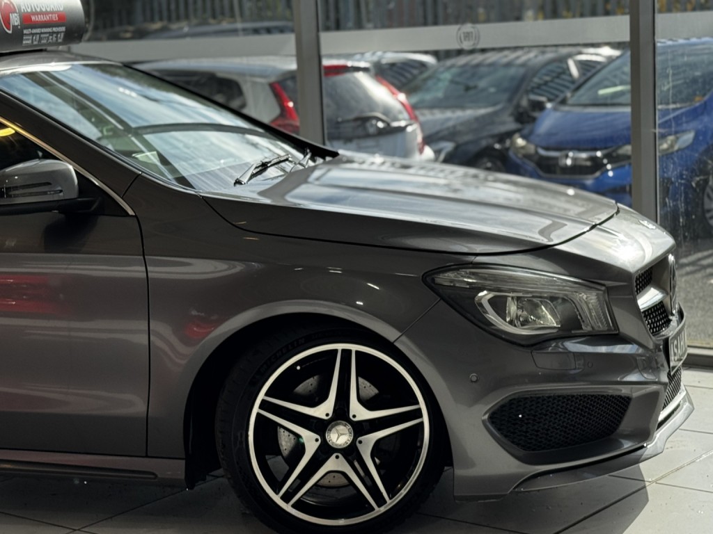 MERCEDES-BENZ CLA