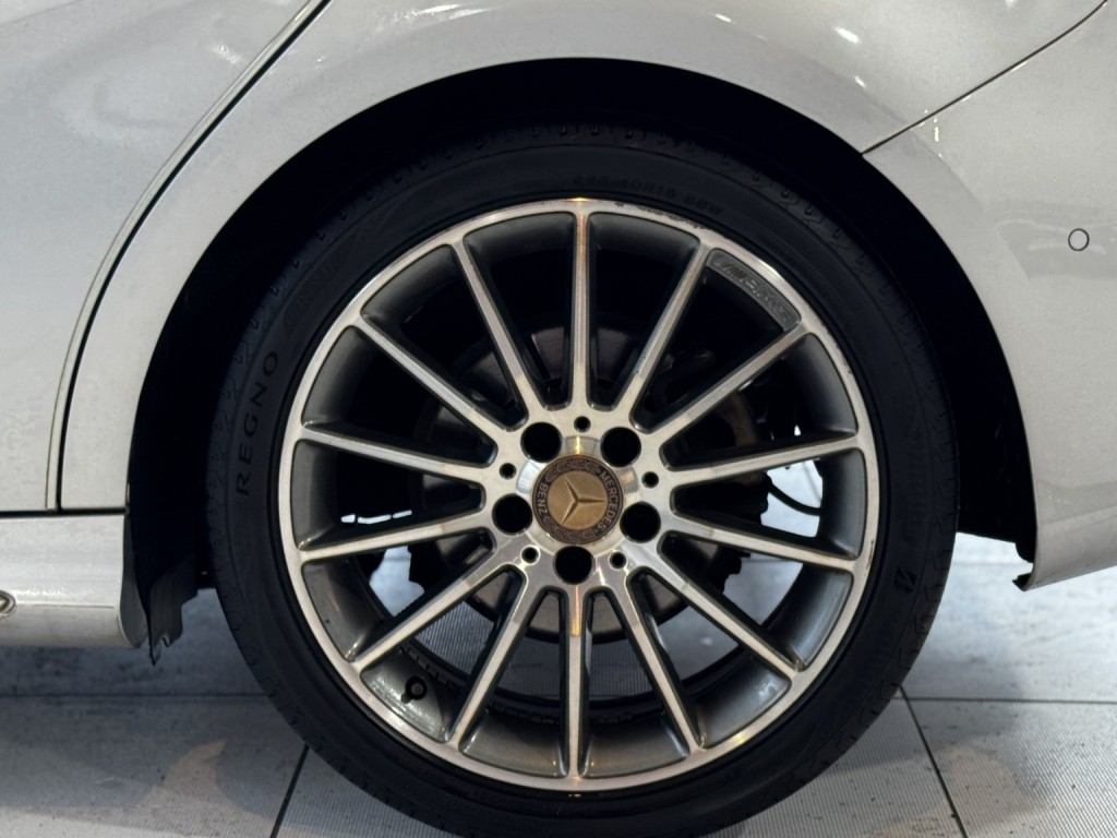 MERCEDES-BENZ B CLASS