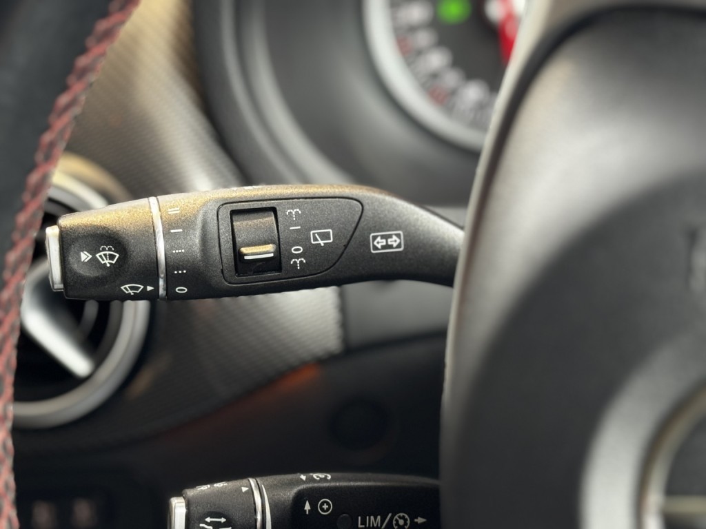 MERCEDES-BENZ B CLASS