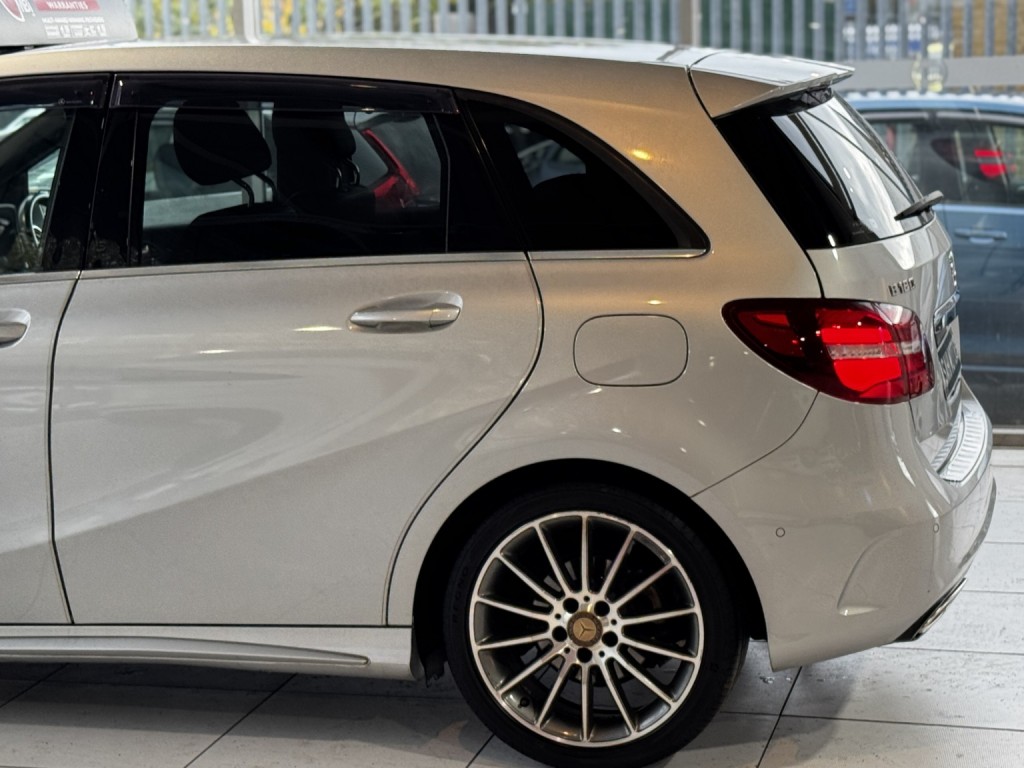 MERCEDES-BENZ B CLASS