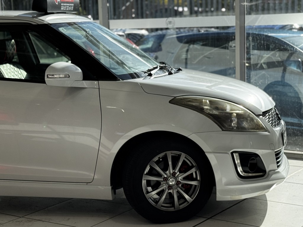 SUZUKI SWIFT