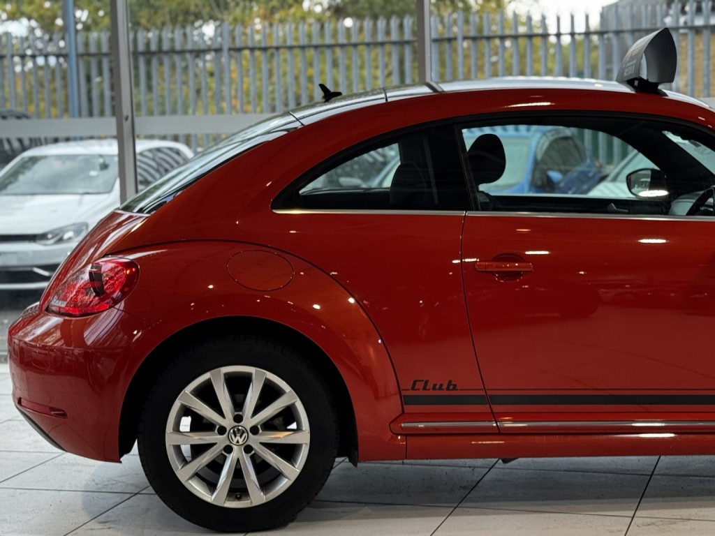 VOLKSWAGEN BEETLE