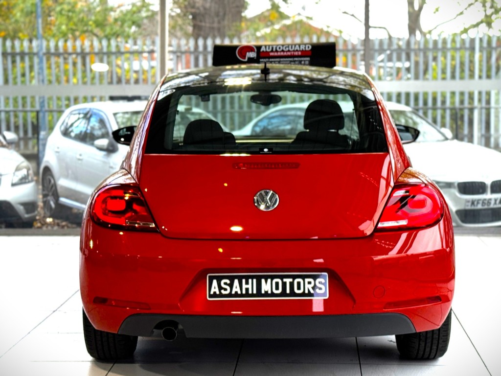 VOLKSWAGEN BEETLE