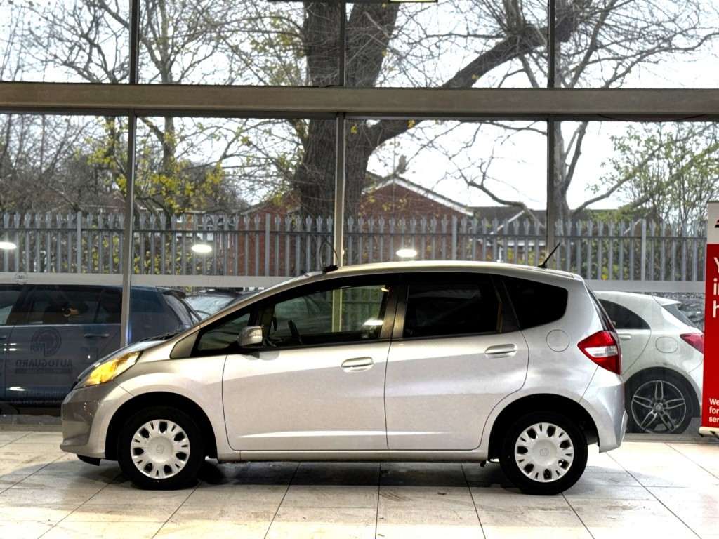 HONDA JAZZ