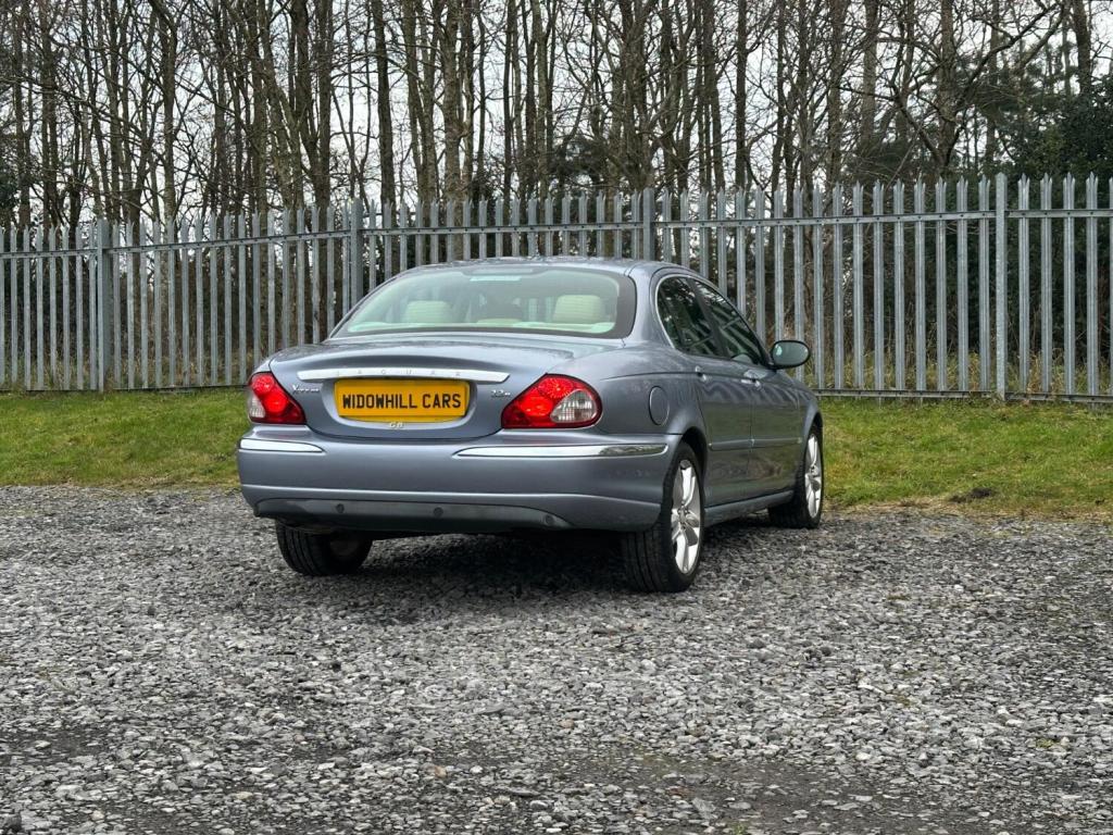 JAGUAR X-TYPE