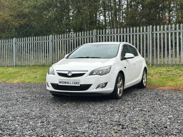 VAUXHALL ASTRA