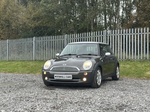 MINI HATCH