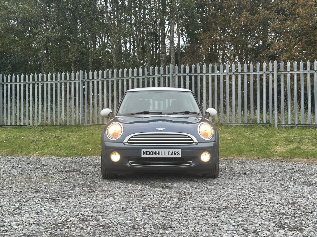 MINI HATCH