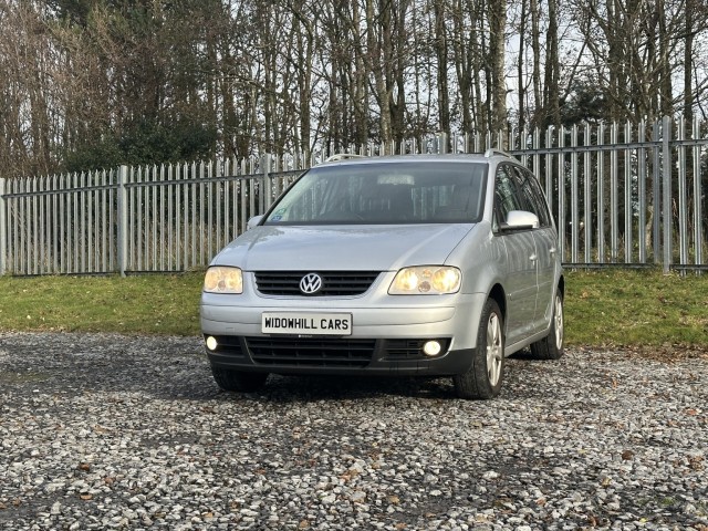 VOLKSWAGEN TOURAN