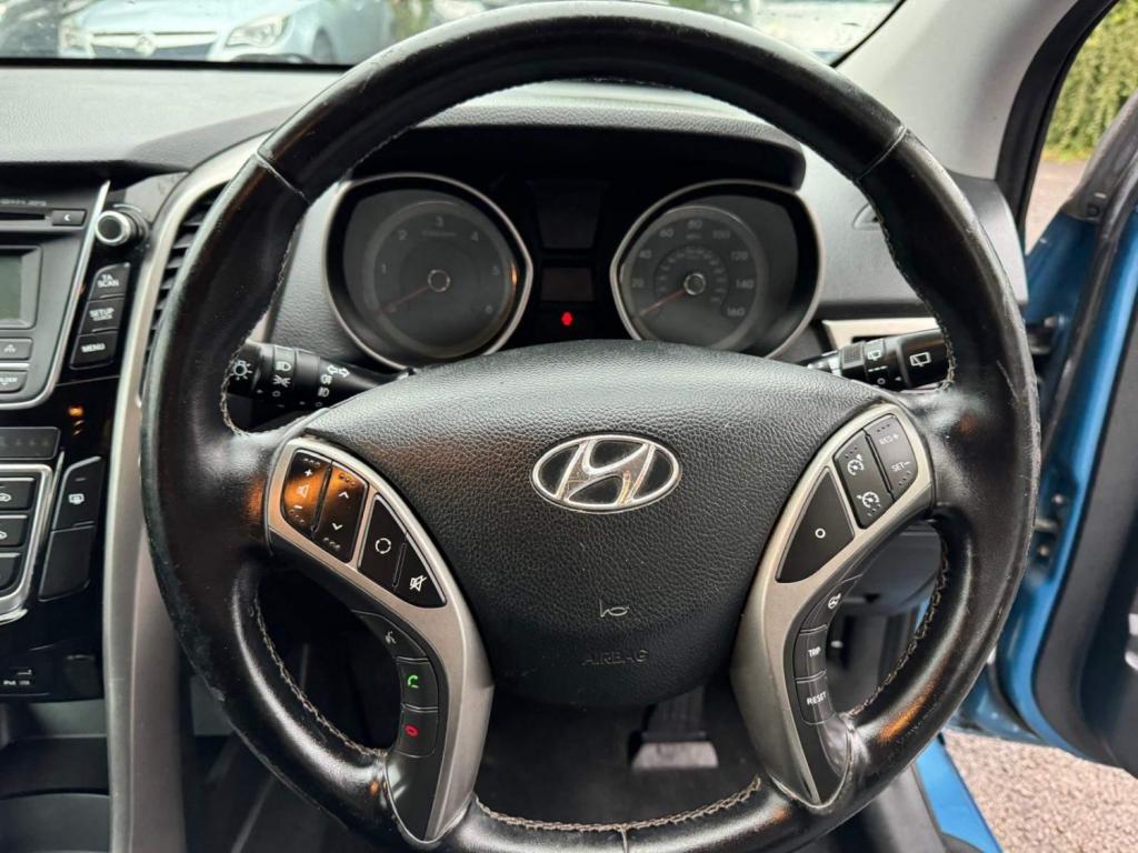 HYUNDAI I30