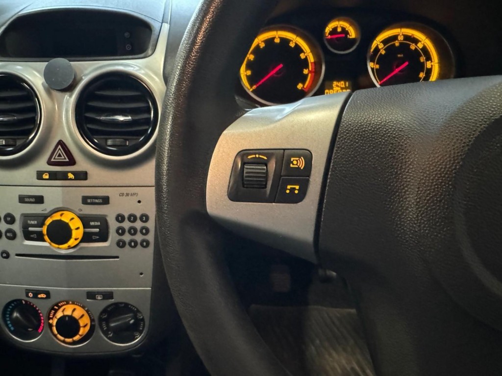 VAUXHALL CORSA