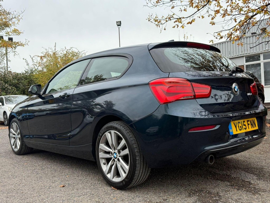 BMW 1 SERIES