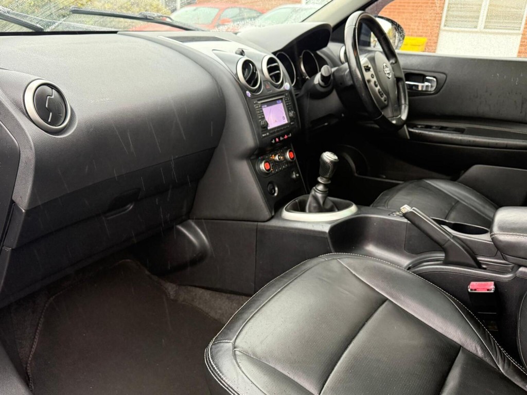 NISSAN QASHQAI+2