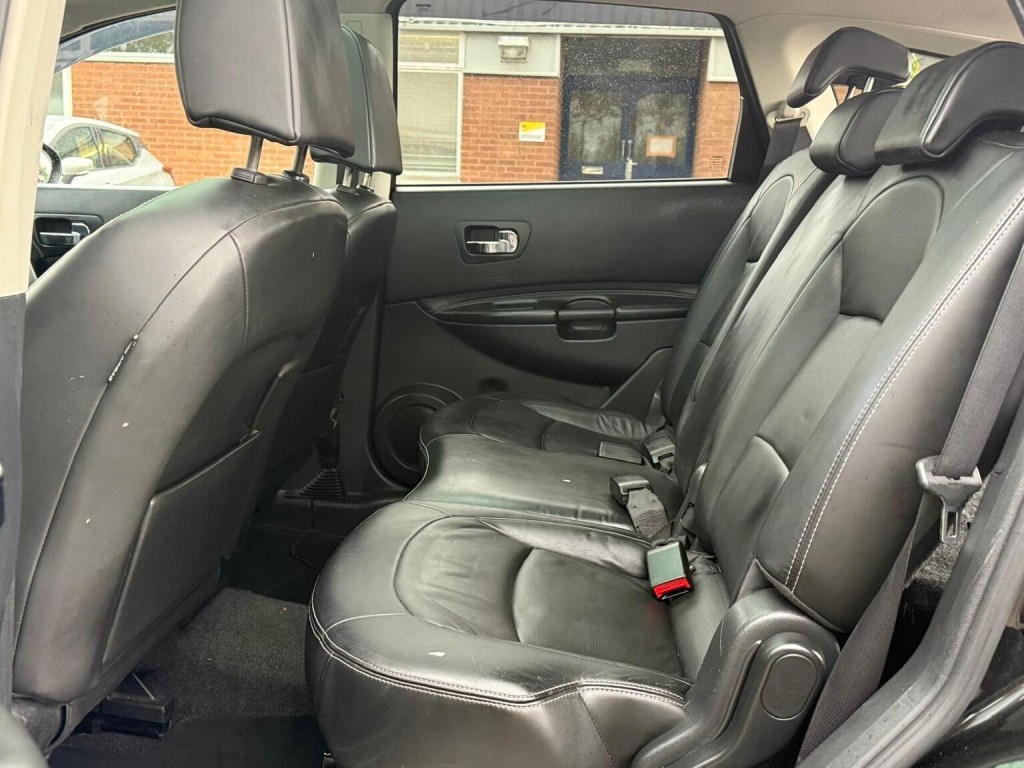 NISSAN QASHQAI+2