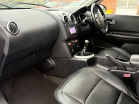 NISSAN QASHQAI+2