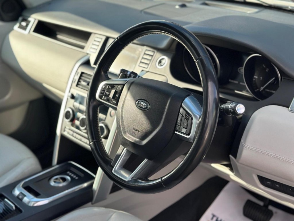 LAND ROVER DISCOVERY SPORT