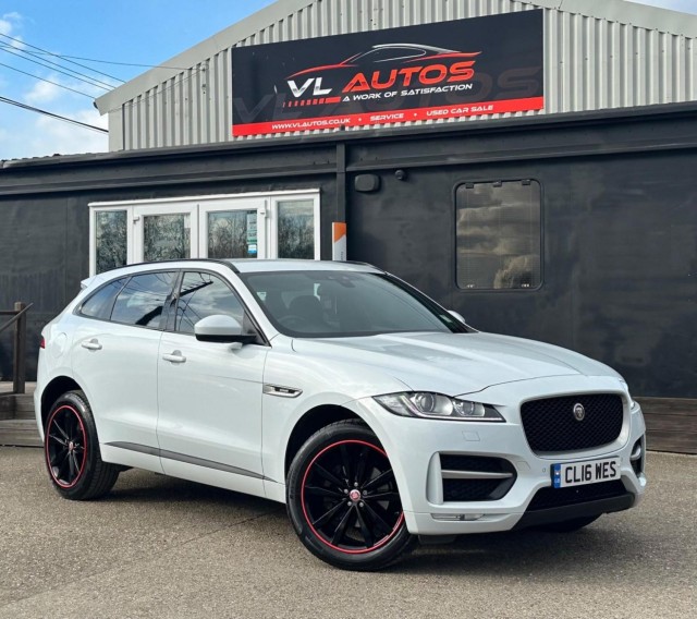 JAGUAR F-PACE