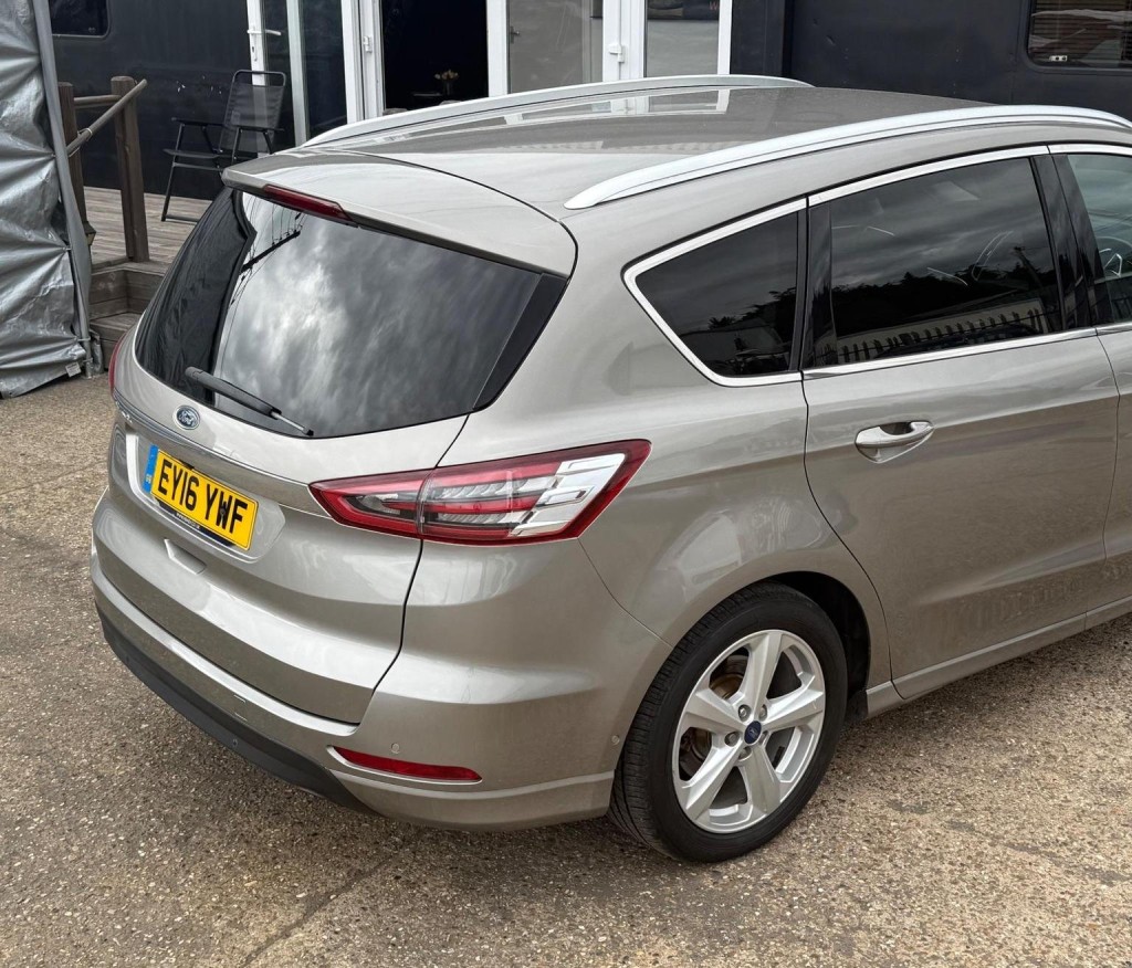 FORD S-MAX