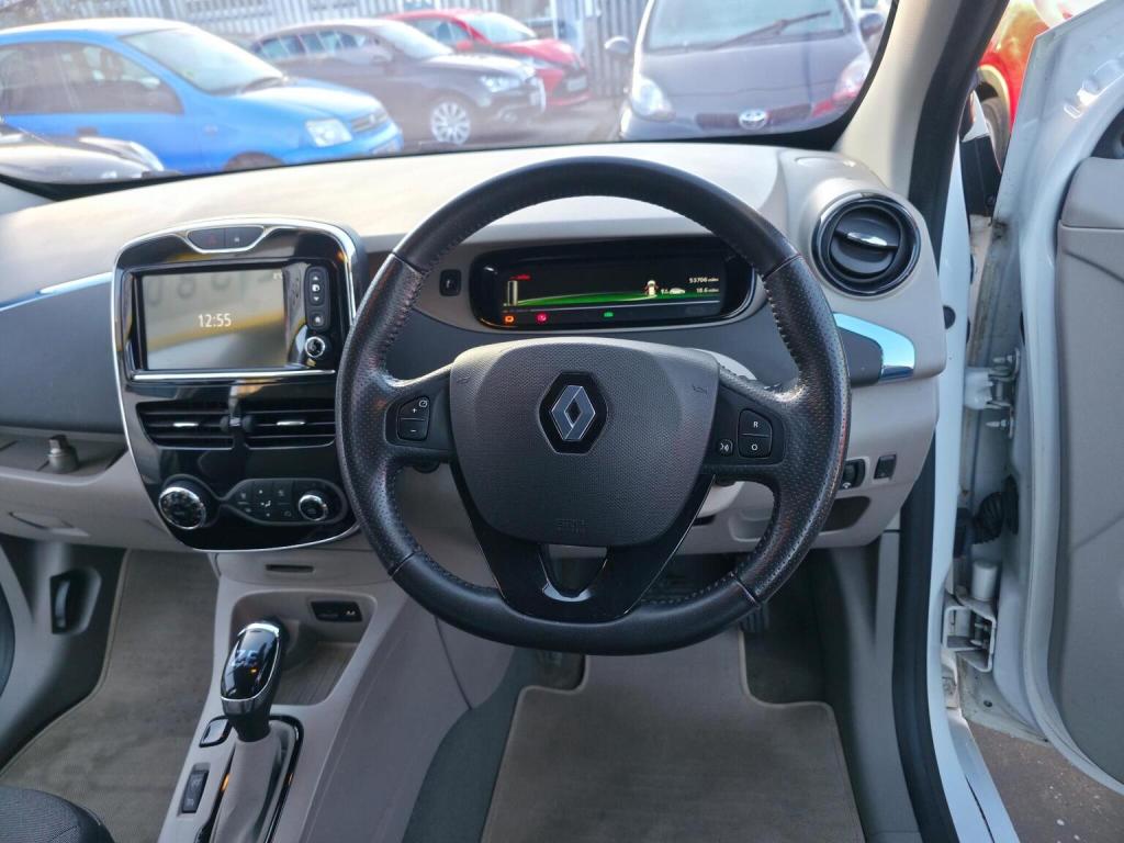 RENAULT ZOE