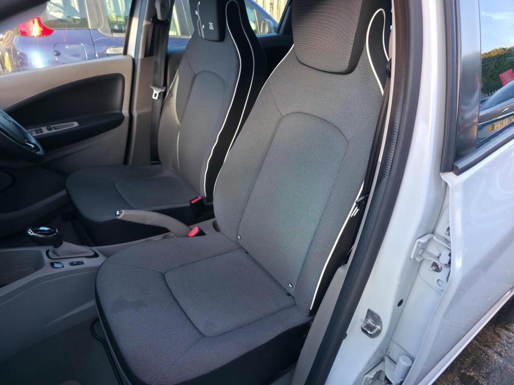 RENAULT ZOE