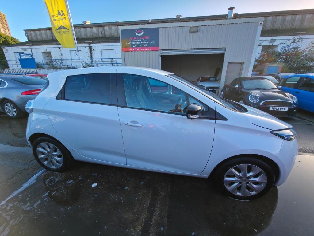 RENAULT ZOE