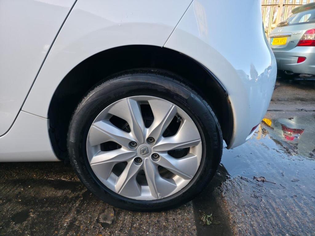 RENAULT ZOE