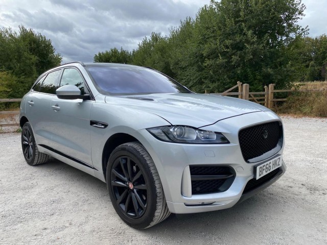 JAGUAR F-PACE