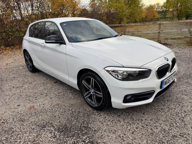 BMW 1 SERIES