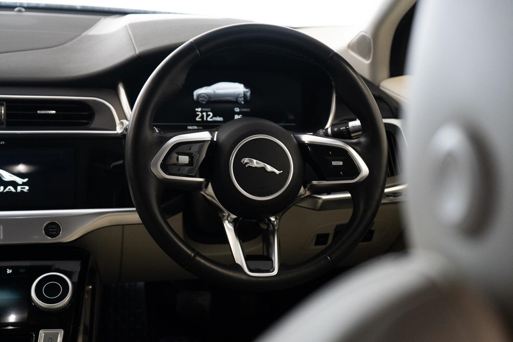 JAGUAR I-Pace