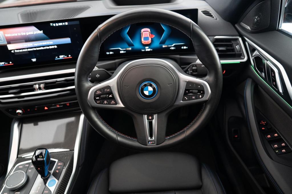 BMW I4