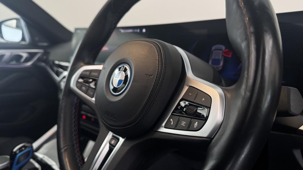 BMW I4